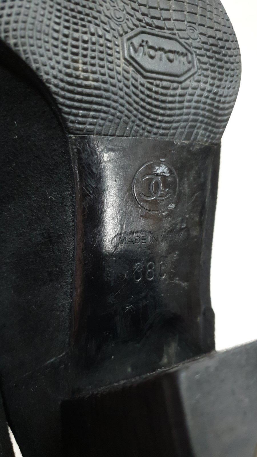 Chanel Black Suede Quilted Boots In Good Condition For Sale In Krakow, PL