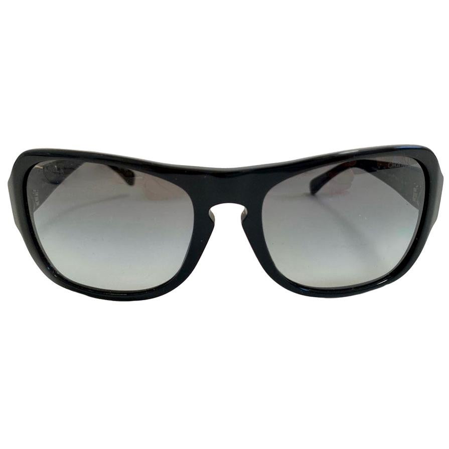 CHANEL Black Sunglasses