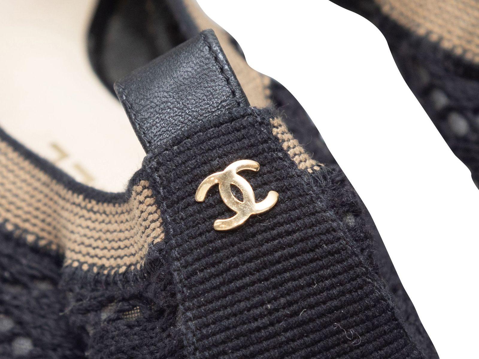 Chanel Black & Tan Knit Cap-Toe Heels In Good Condition In New York, NY