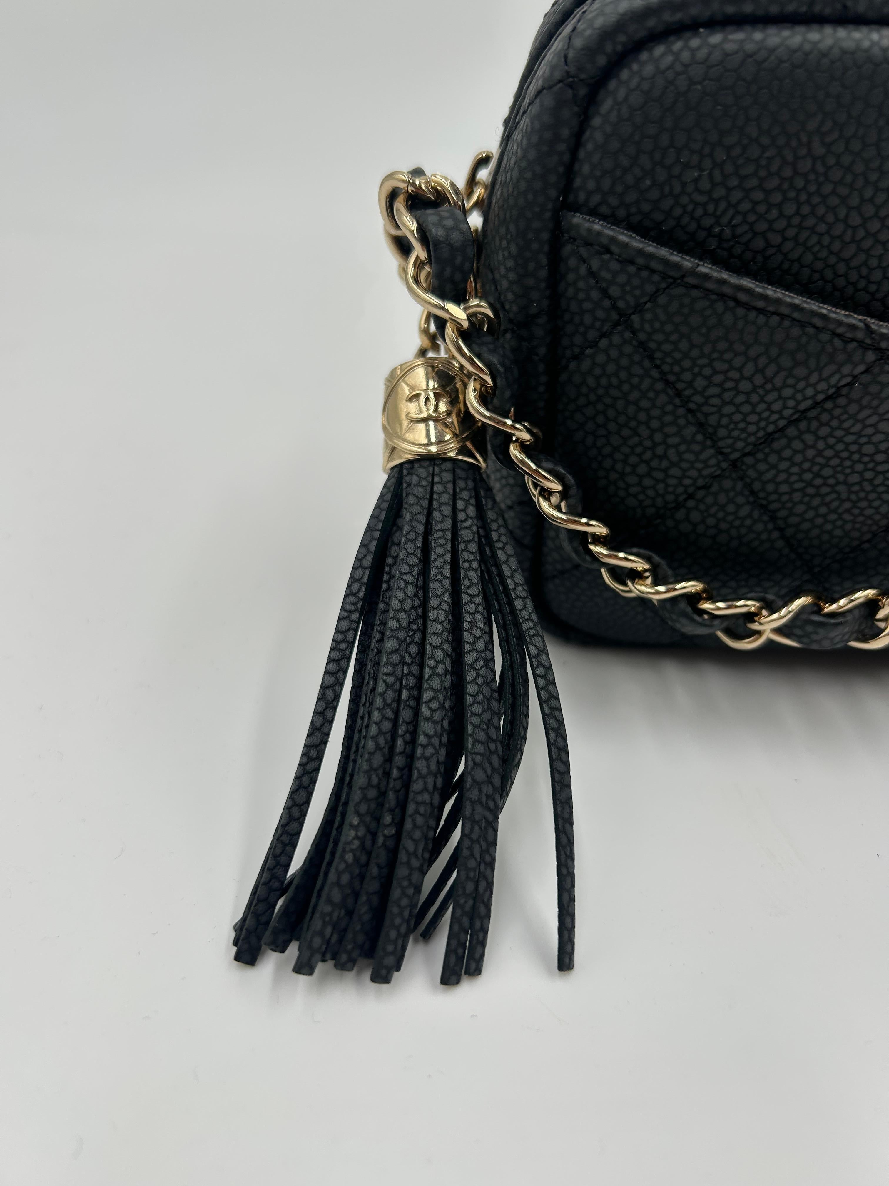 Chanel Black Tassel Camera Bag 2018 In Good Condition For Sale In Palm Beach, FL
