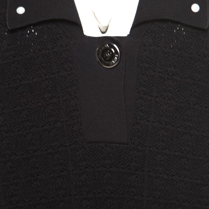 Chanel Black Textured Knit Faux Pearl Studded Short Sleeve Dress M In Good Condition In Dubai, Al Qouz 2