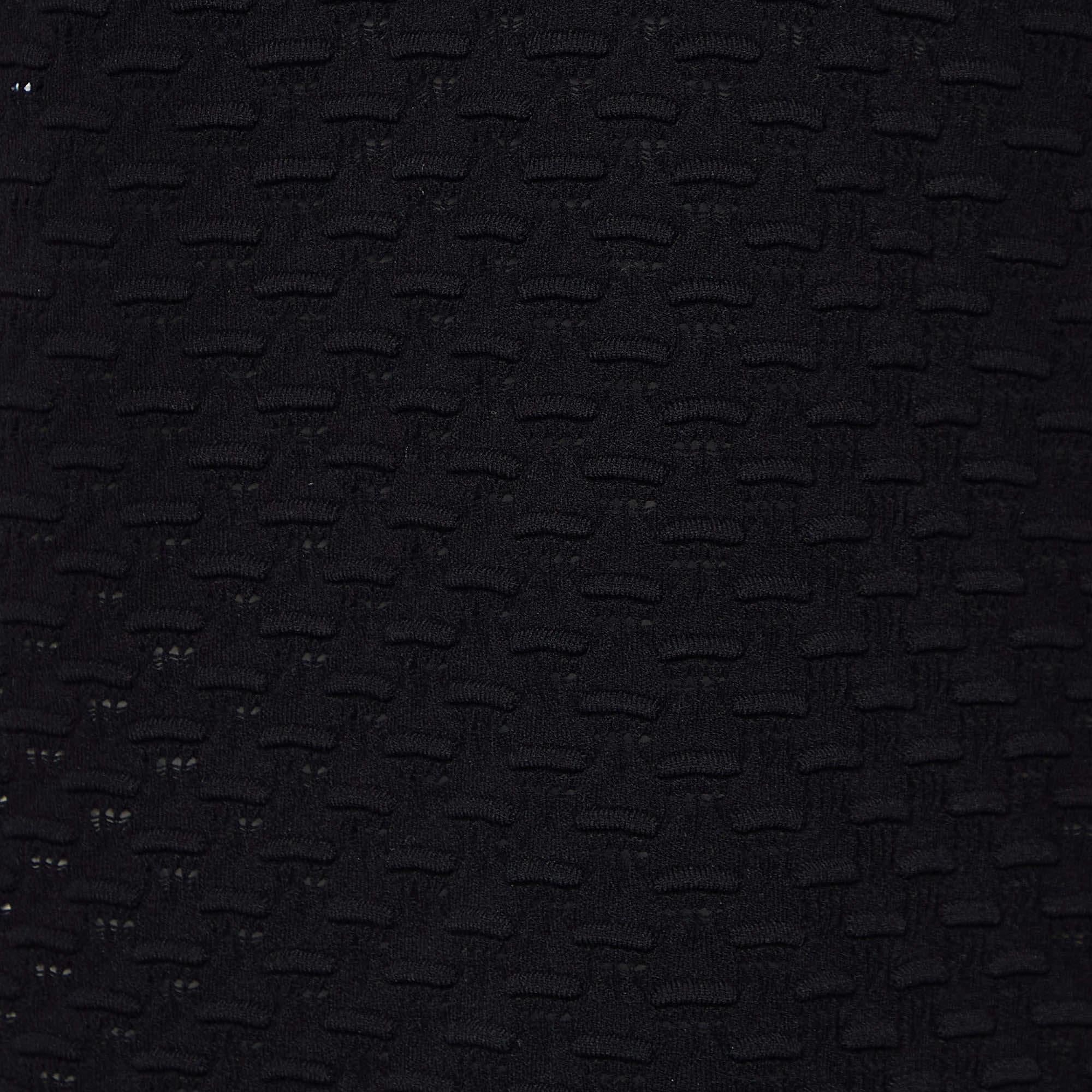 Chanel Black Textured Knit Knee-Length Dress L In Excellent Condition In Dubai, Al Qouz 2