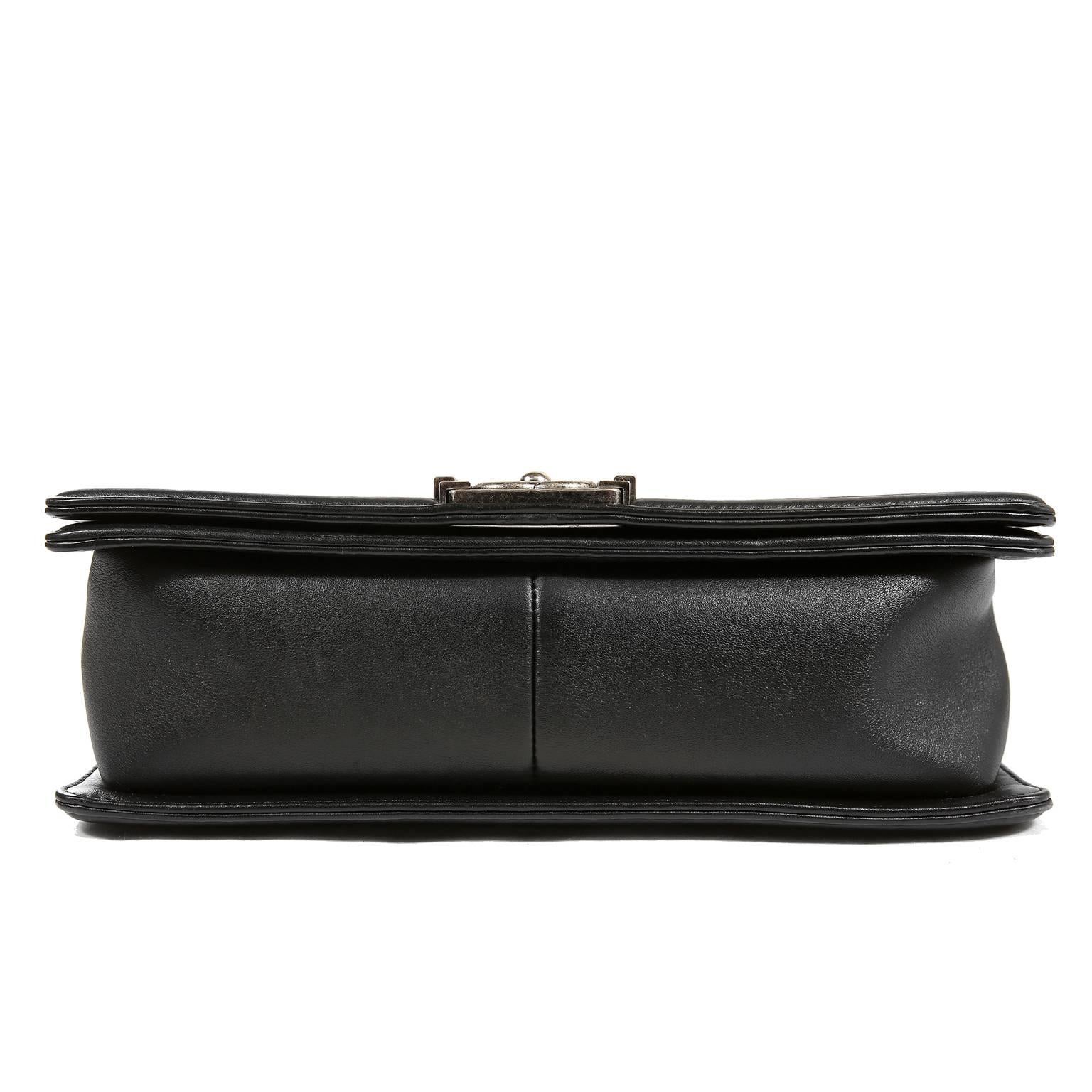 Chanel Black Tooled Leather Paris Dallas Large Cordoba Boy Bag In New Condition In Palm Beach, FL