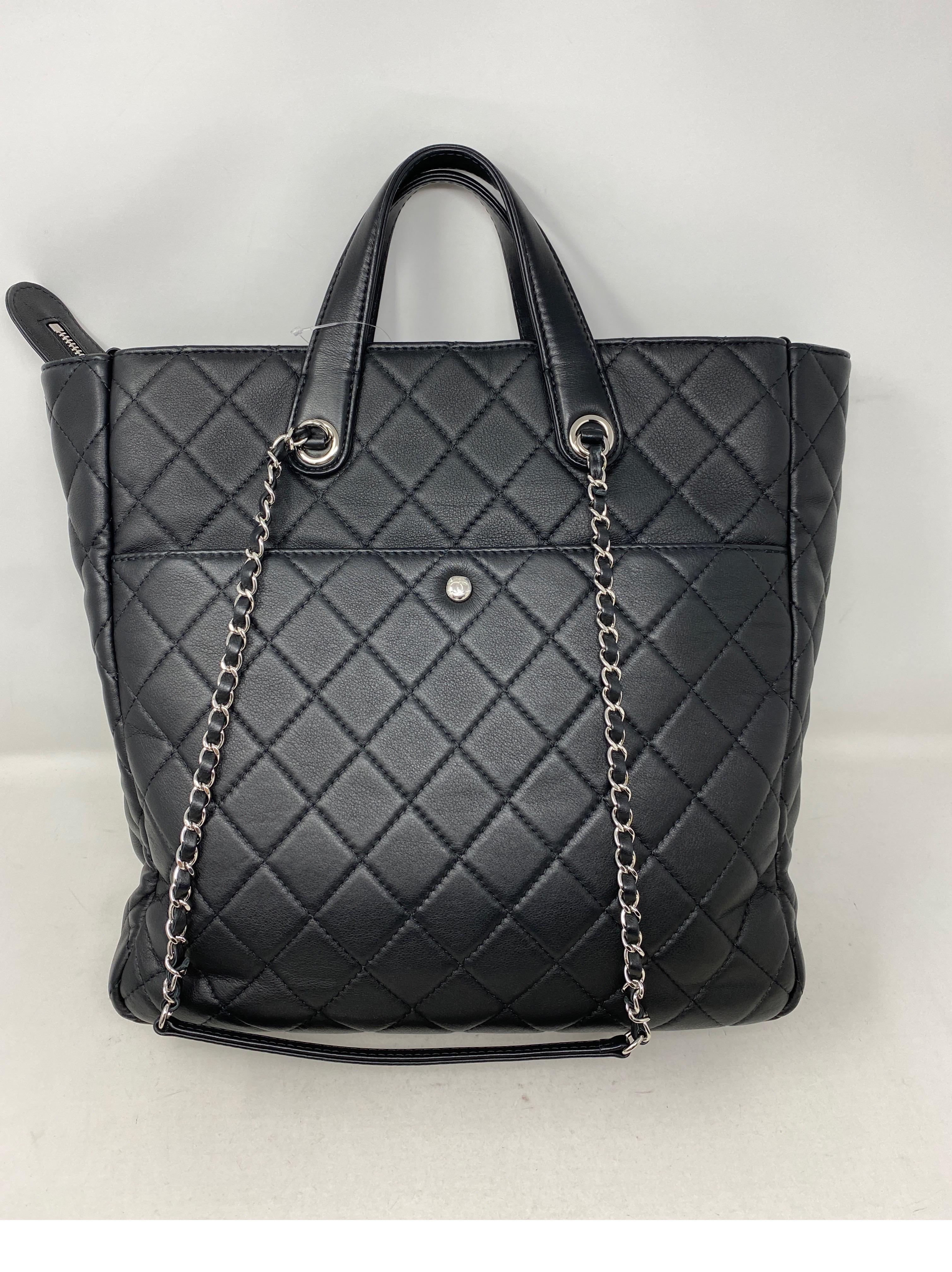 Chanel Schwarze Tragetasche 1
