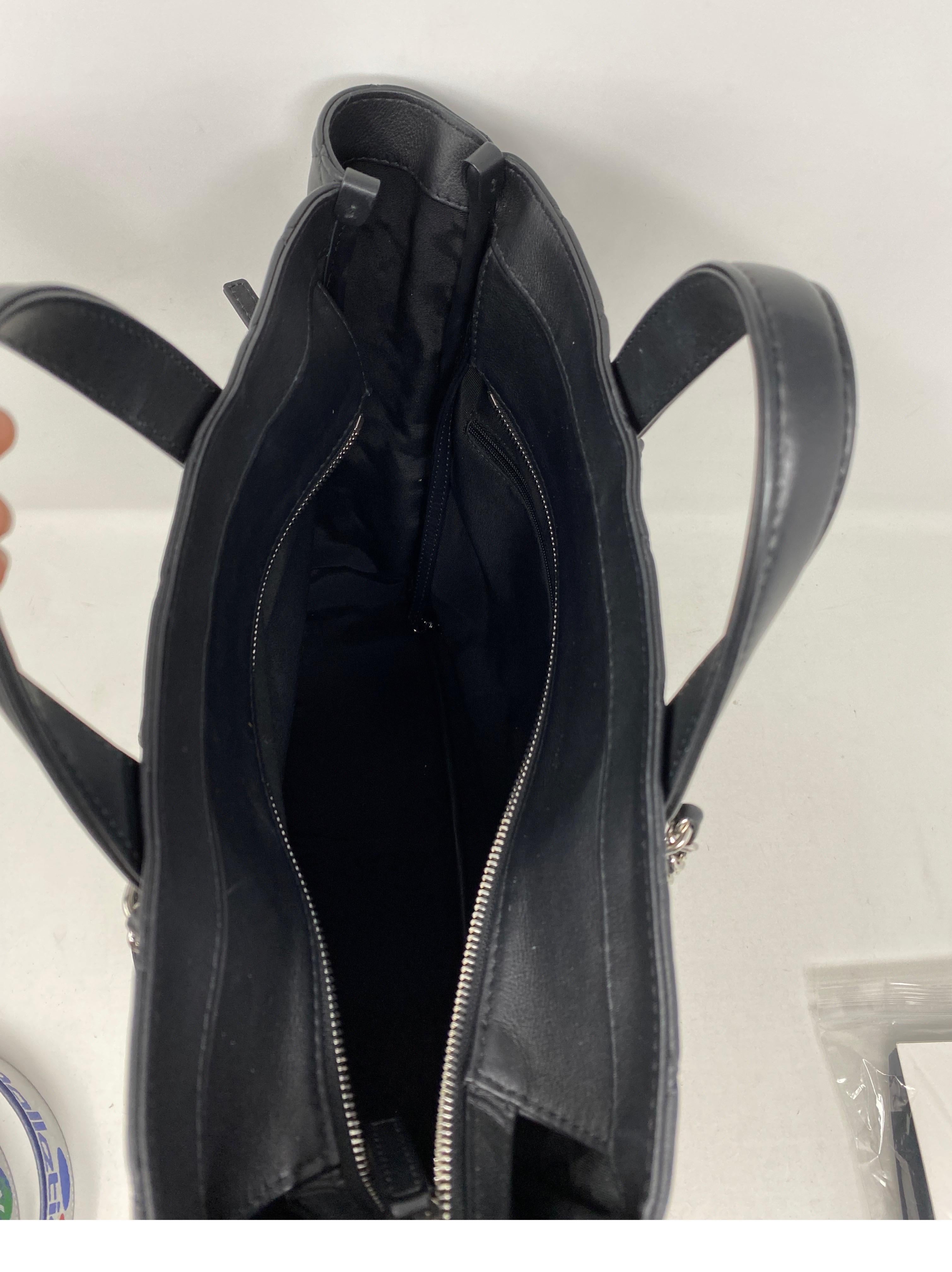 Chanel Schwarze Tragetasche 3