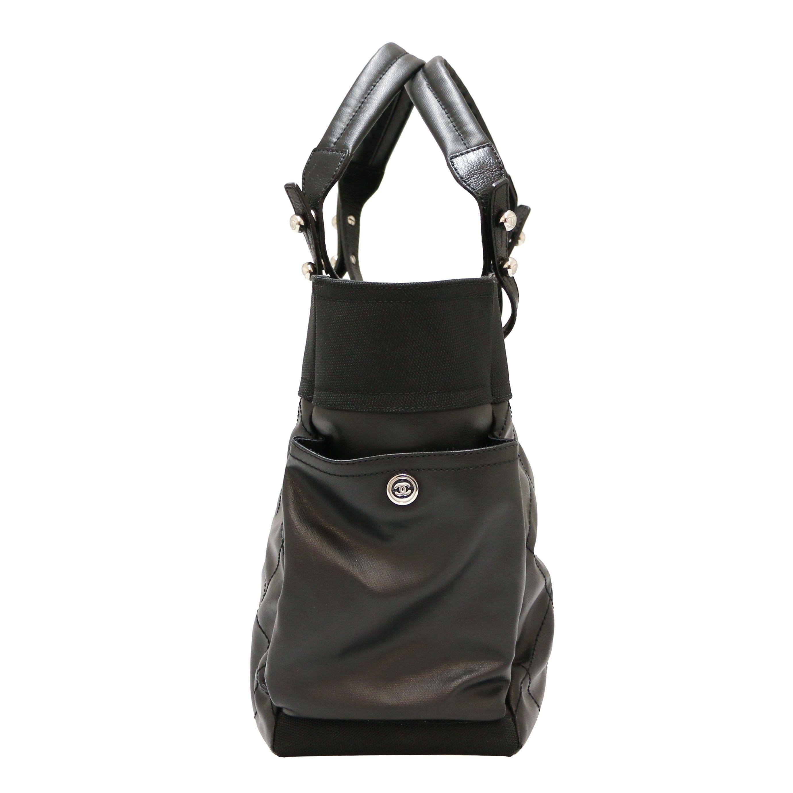 Chanel black tote bag For Sale 1
