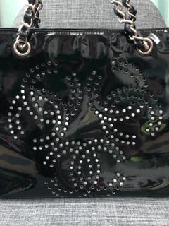 Chanel black triple CC patent leather shoulder tote