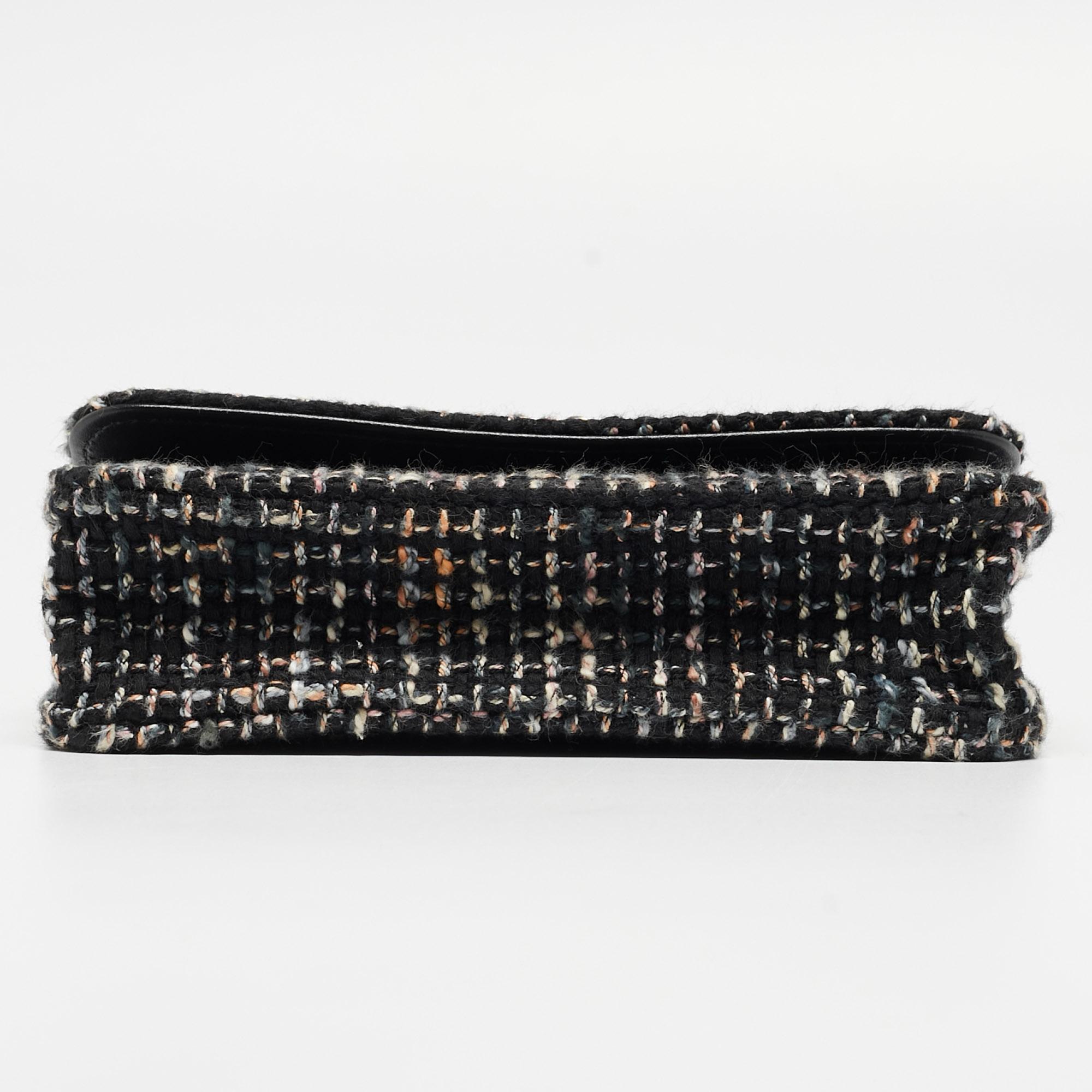 Chanel Black Tweed 19 WOC Bag For Sale 4