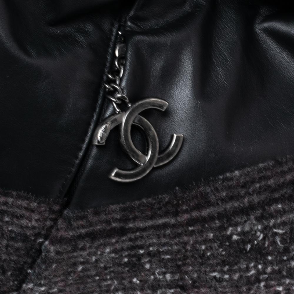 Chanel Black Tweed and Leather Coco Pleats Hobo 5