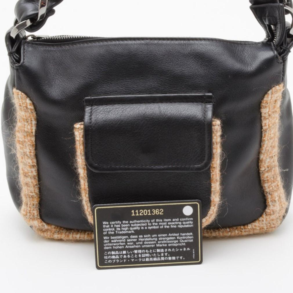 Chanel Black Tweed and Leather Shoulder Bag 7