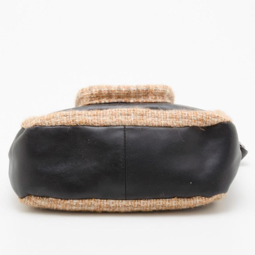 Chanel Black Tweed and Leather Shoulder Bag 1