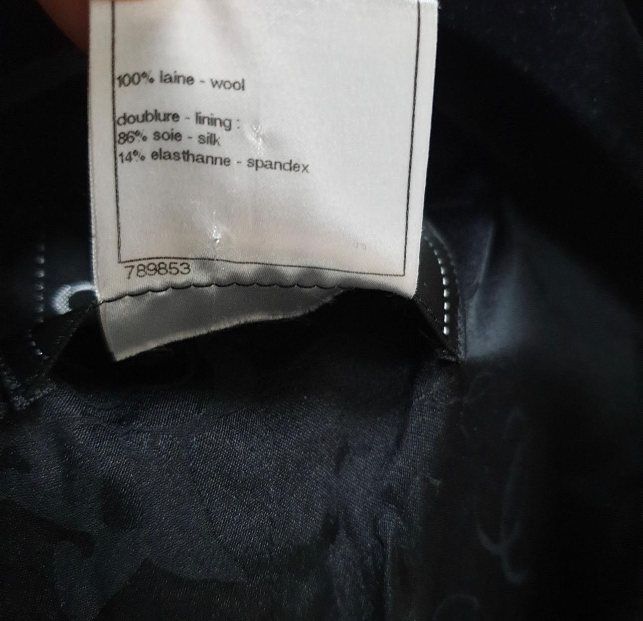 Women's Chanel Black Tweed Cropped Blazer Jacket
