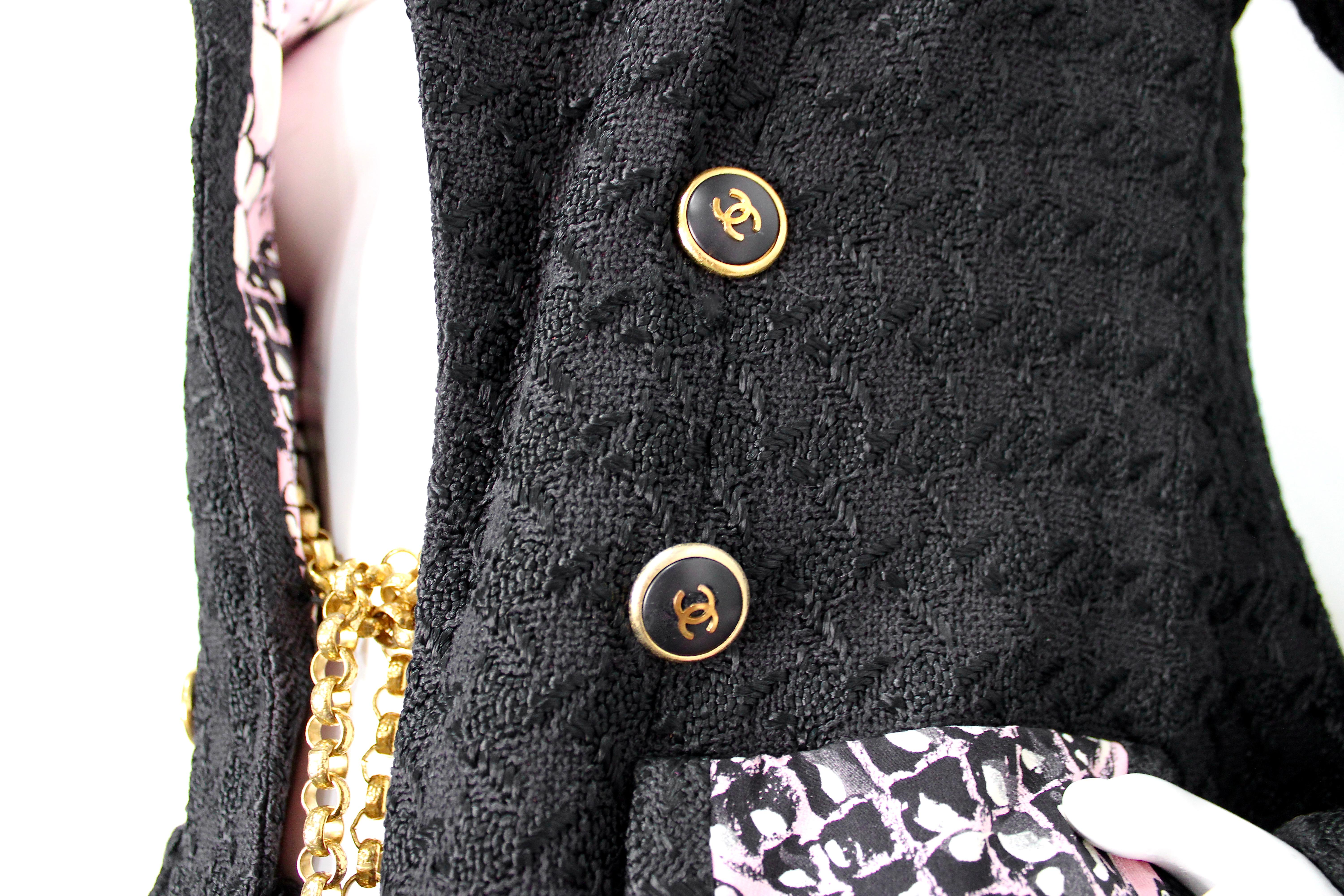 Women's Chanel Black Tweed Houndstooth & Pink Print Jacket & Skirt Suit Set 1993 For Sale