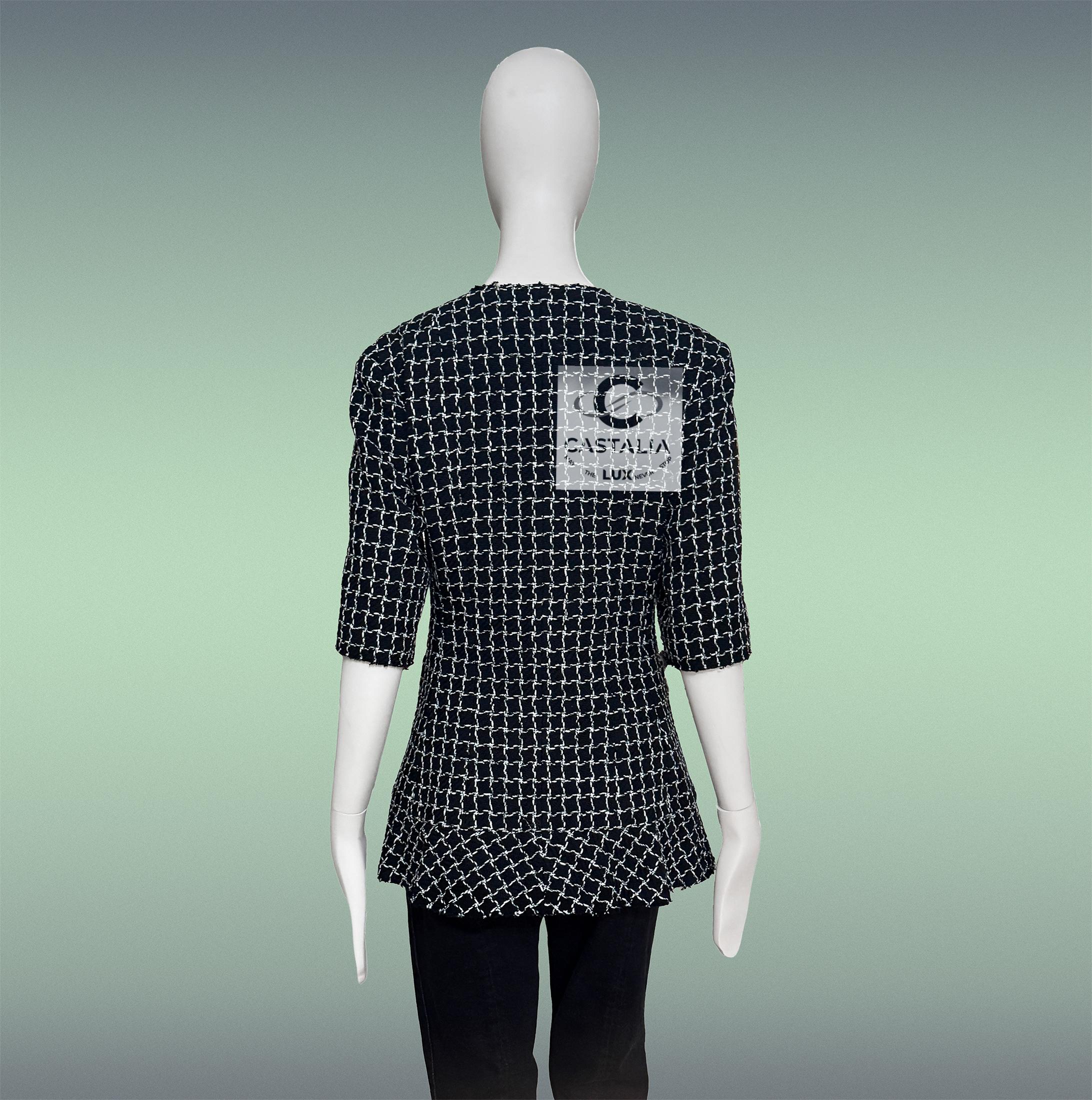 Chanel Schwarz Tweed Jacke mit Masterpiece Jewel Gripoix Knöpfe 38 FR im Angebot 11