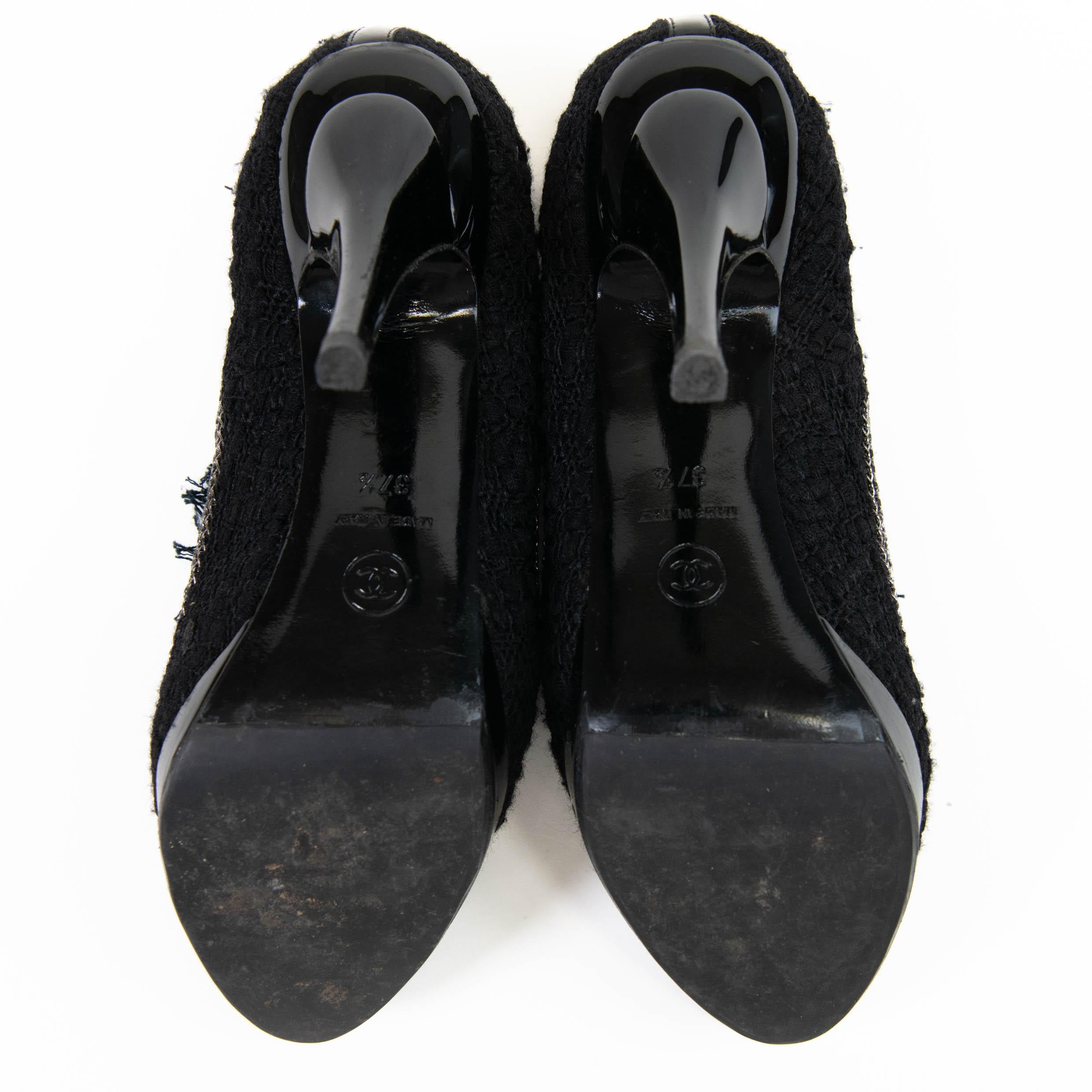 Chanel Black Tweed Patent Cap Toe CC Chain Pumps 37.5 2