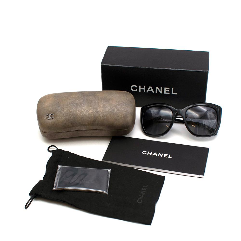 Chanel Black Tweed Print Oversize Sunglasses In New Condition In London, GB