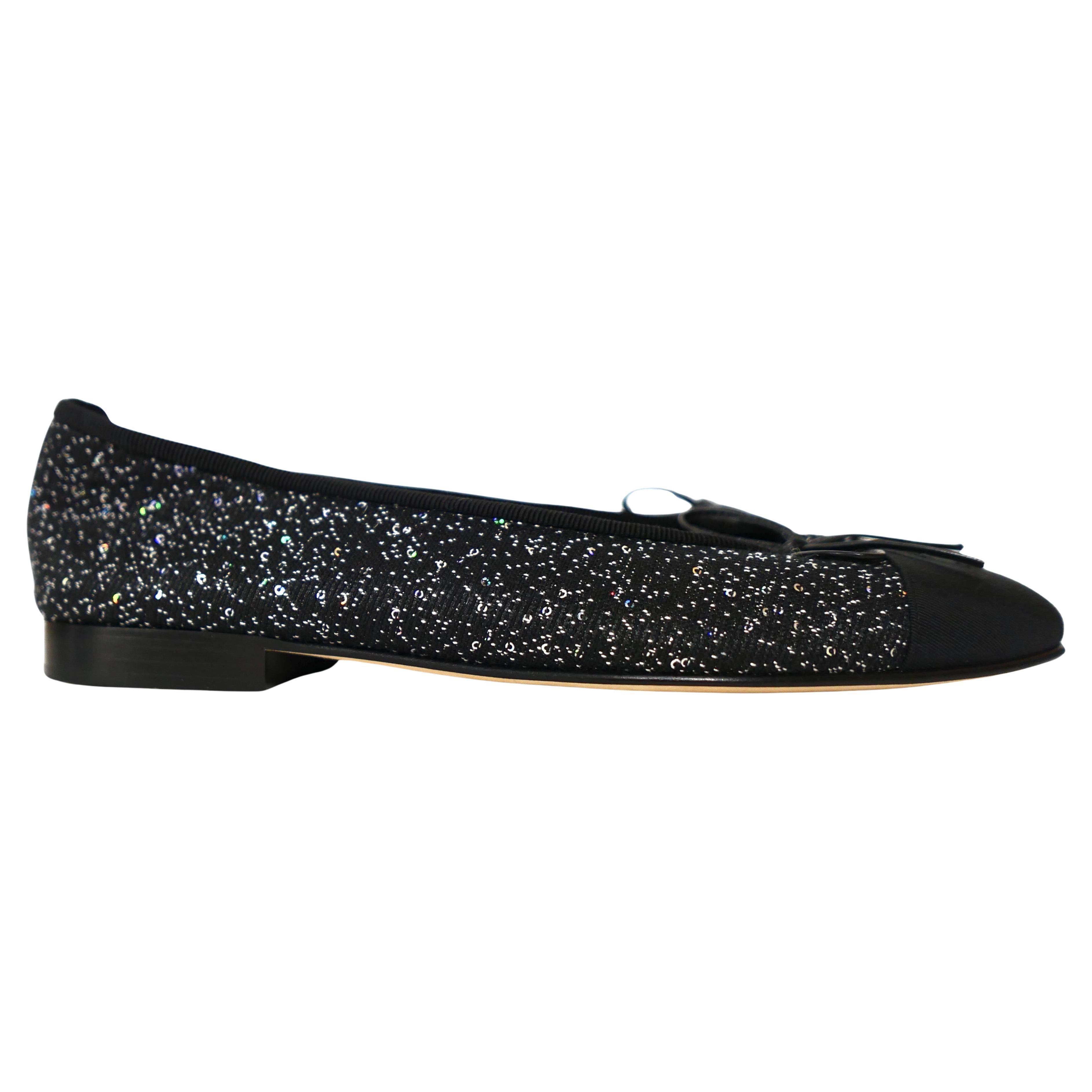 Chanel Black Tweed Sequin CC Toe Ballet Flats For Sale
