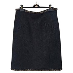 Chanel Falda de tweed negra Sz. 46