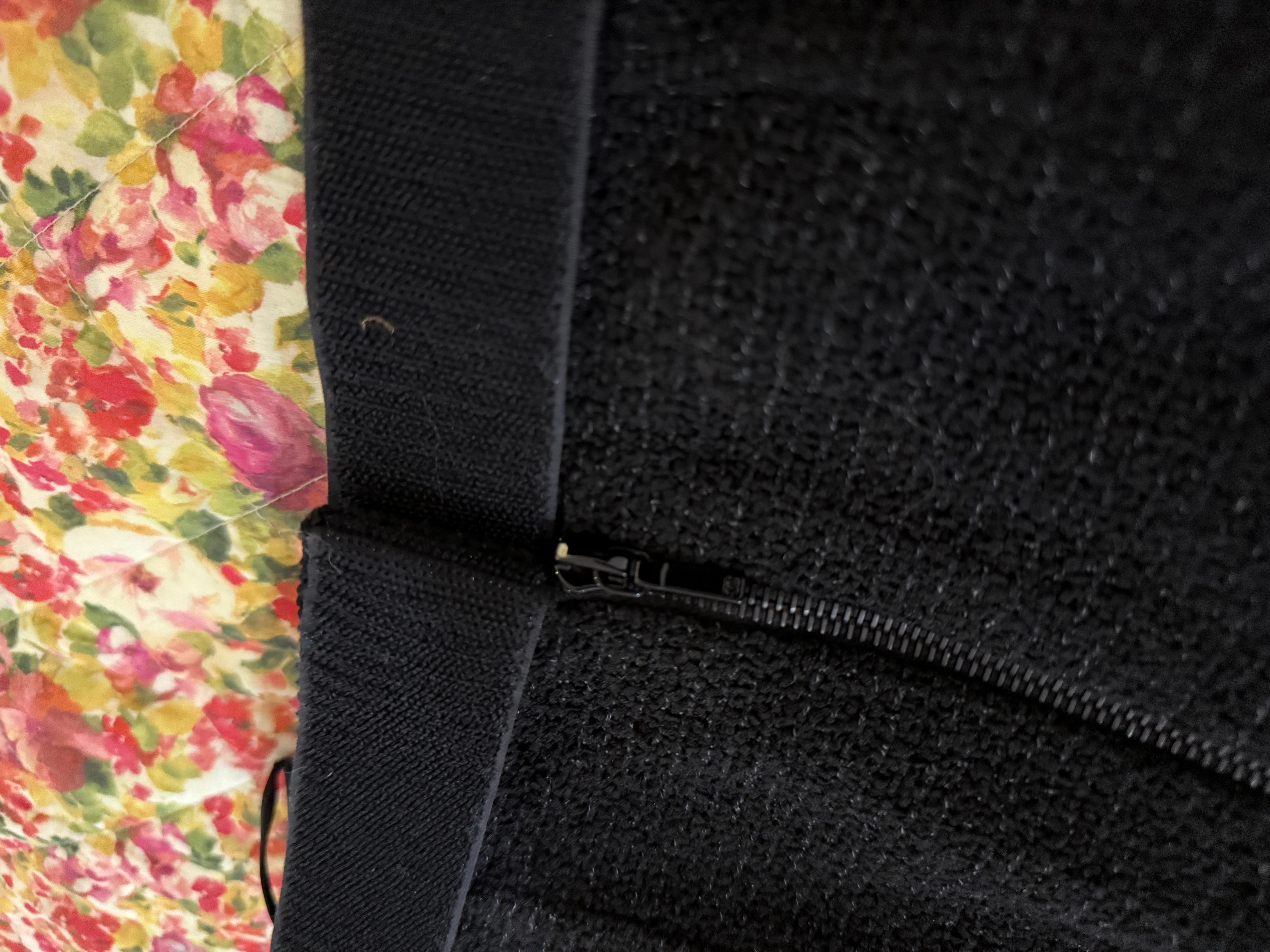 Chanel Black tweed zipper skirt For Sale 4