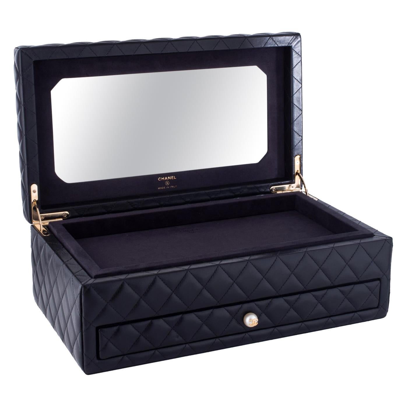 Chanel Schwarzes Schminkkasten Limited Edition Seltene Home Decor Kosmetikschmuck Box 