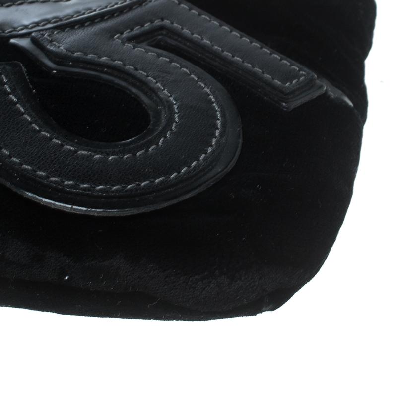 Chanel Black Velvet Camellia No. 5 Pochette Shoulder Bag 4