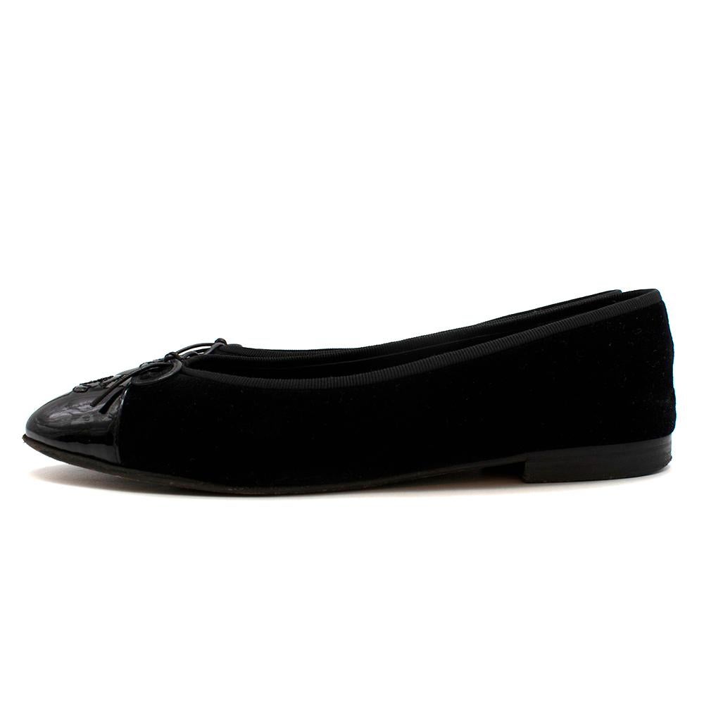 Chanel Black Velvet CC Ballerinas - Size 39 1