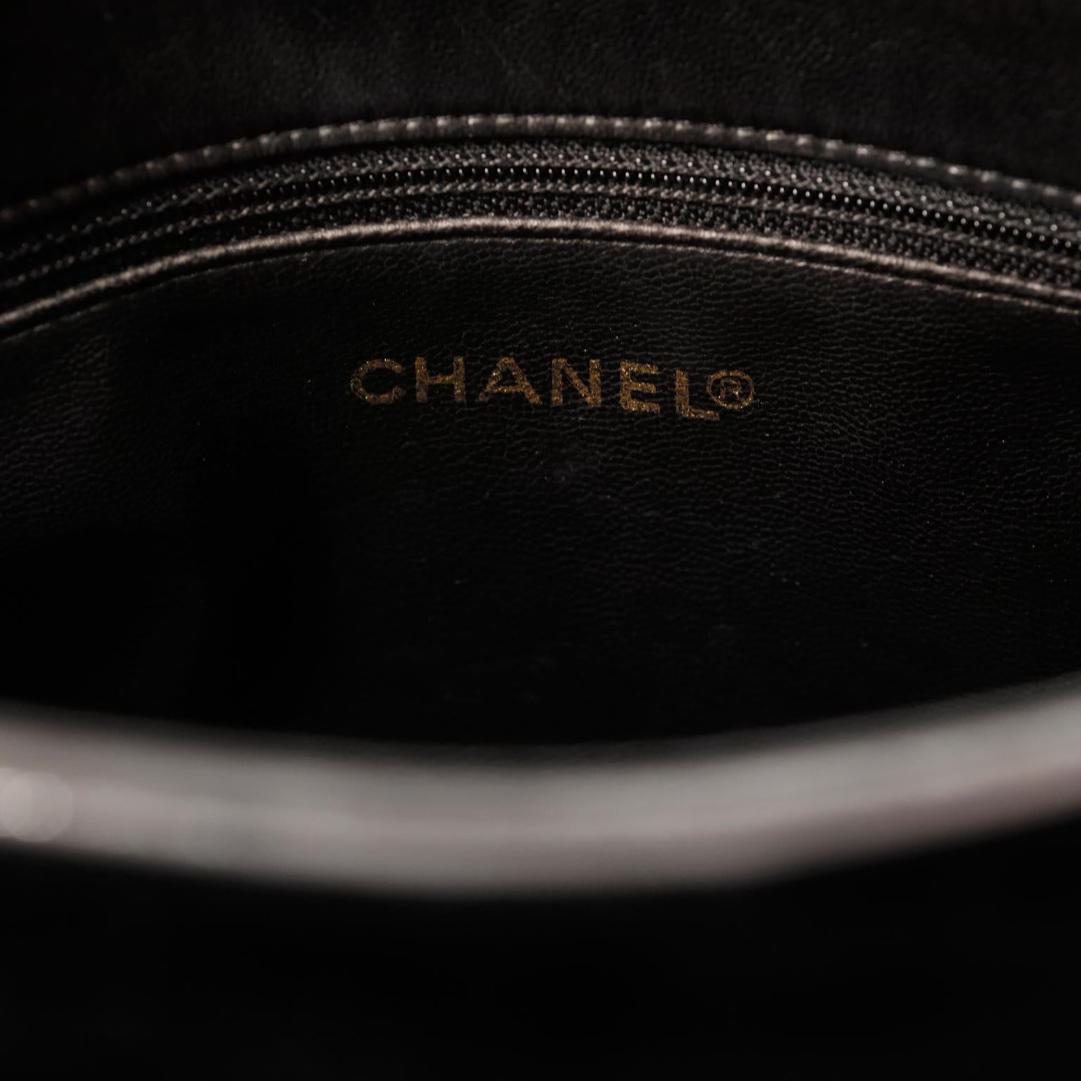 Chanel Black Velvet CC Vintage Tote 4