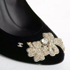 CHANEL black velvet crystal embellished bow brooch pumps heels EU36 US6 UK3