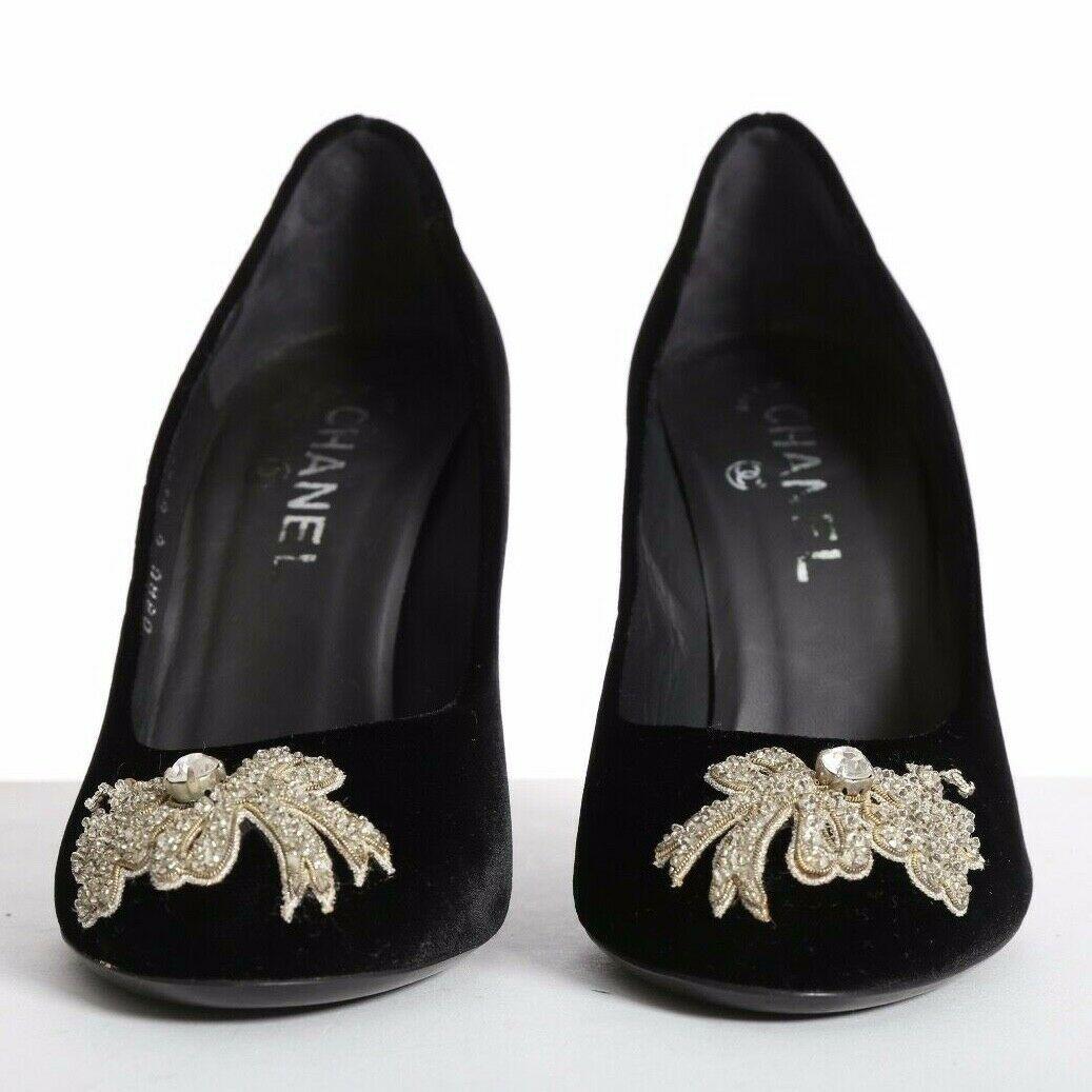 CHANEL black velvet crystal embellished bow brooch pumps heels EU36 US6 UK3 In Excellent Condition In Hong Kong, NT