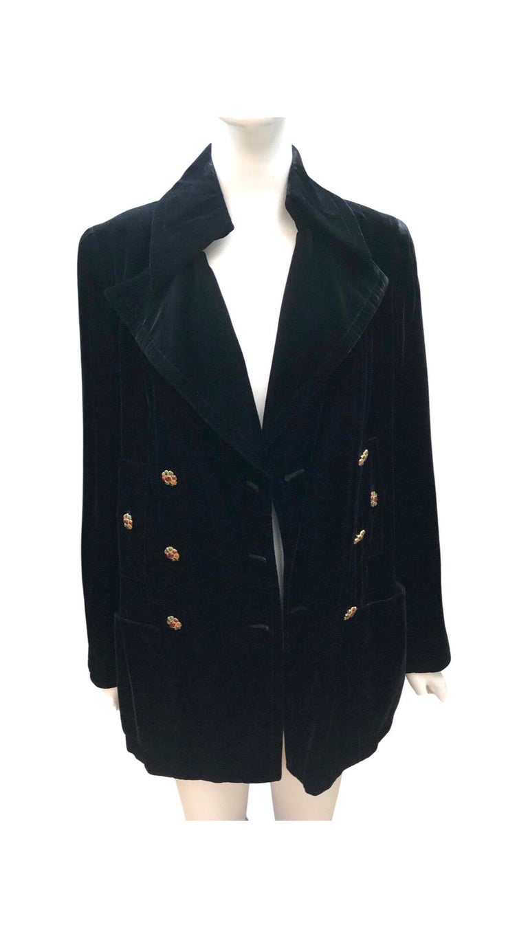 Chanel Black Velvet Double Breasted Gripoix Buttons Jacket  In Excellent Condition For Sale In Sheung Wan, HK