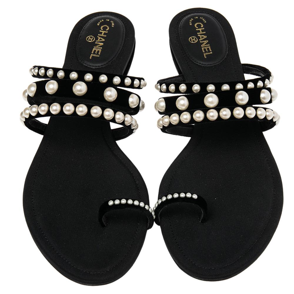 Chanel Black Velvet Pearl Embellished Thong Flats Size 38.5 1