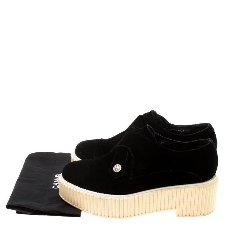 Chanel Black Velvet Platform Sneakers Size 40 For Sale at 1stDibs