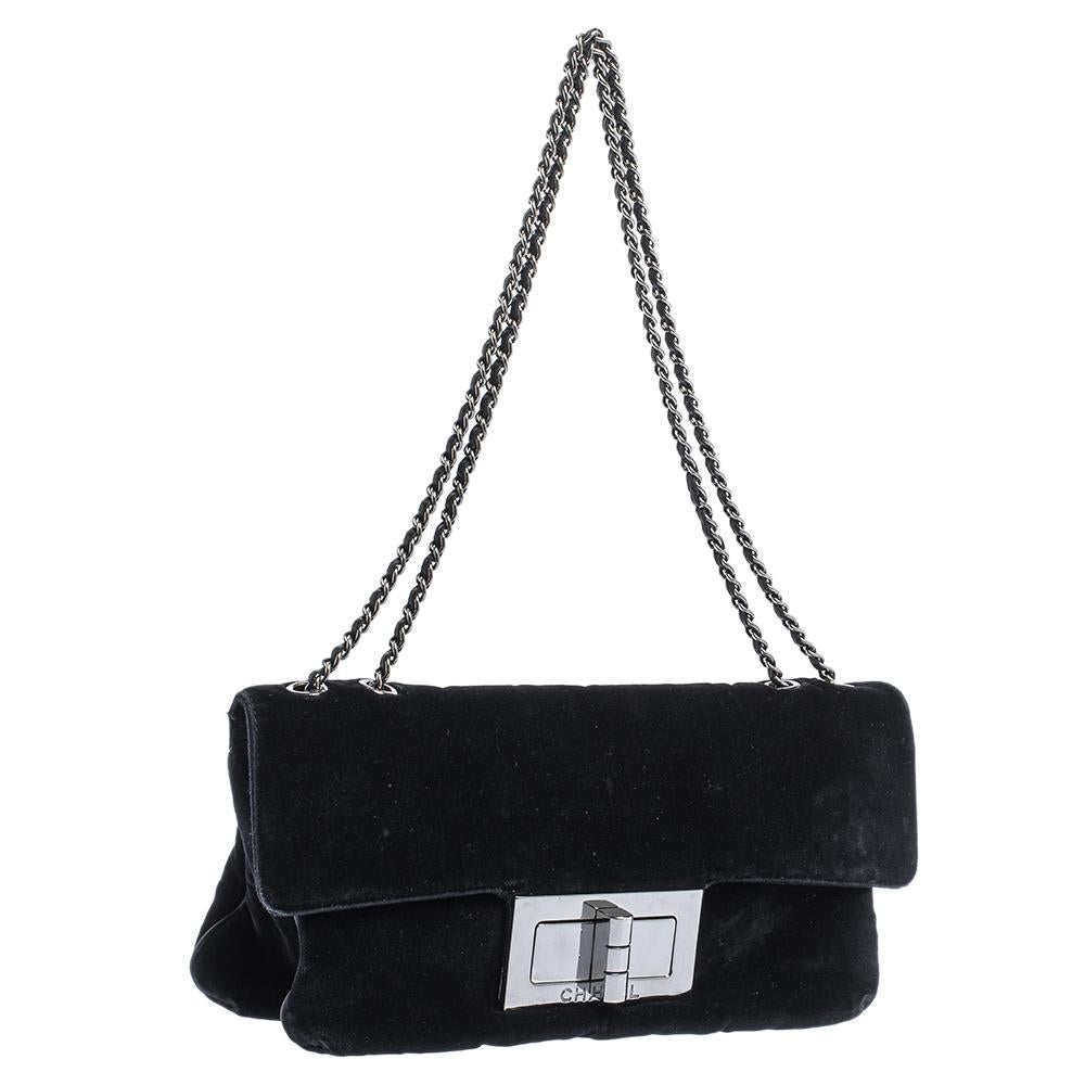 Chanel Black Velvet Reissue Flap Shoulder Bag In Good Condition In Dubai, Al Qouz 2