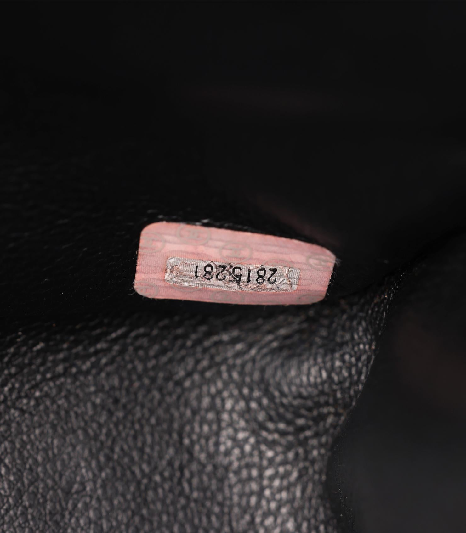 Chanel Negro Vertical Acolchado Piel Caviar Vintage Jumbo XL Bolso Solapa Clásico en venta 6