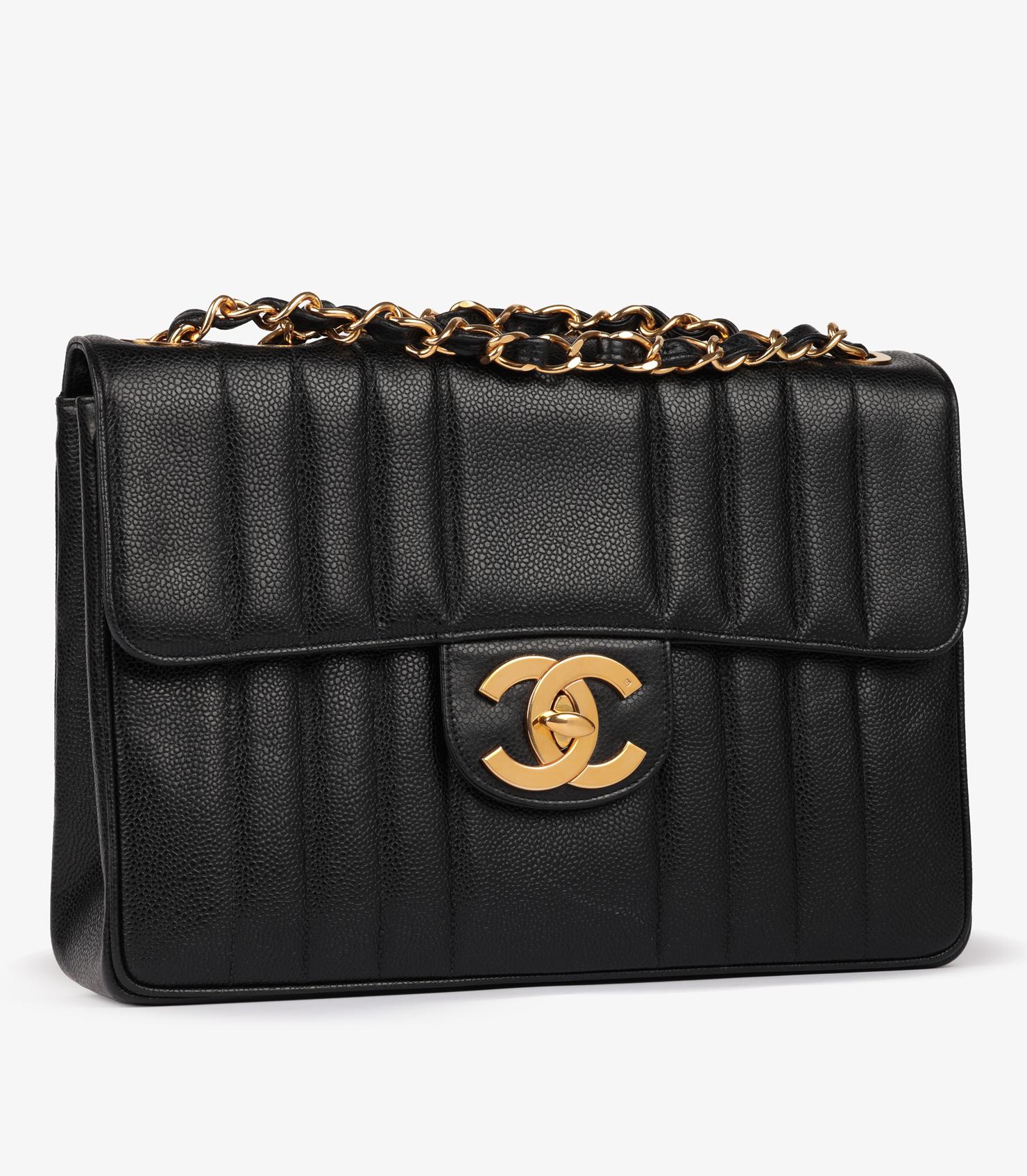 Chanel Negro Vertical Acolchado Piel Caviar Vintage Jumbo XL Bolso Solapa Clásico en Excelente estado para la venta en Bishop's Stortford, Hertfordshire