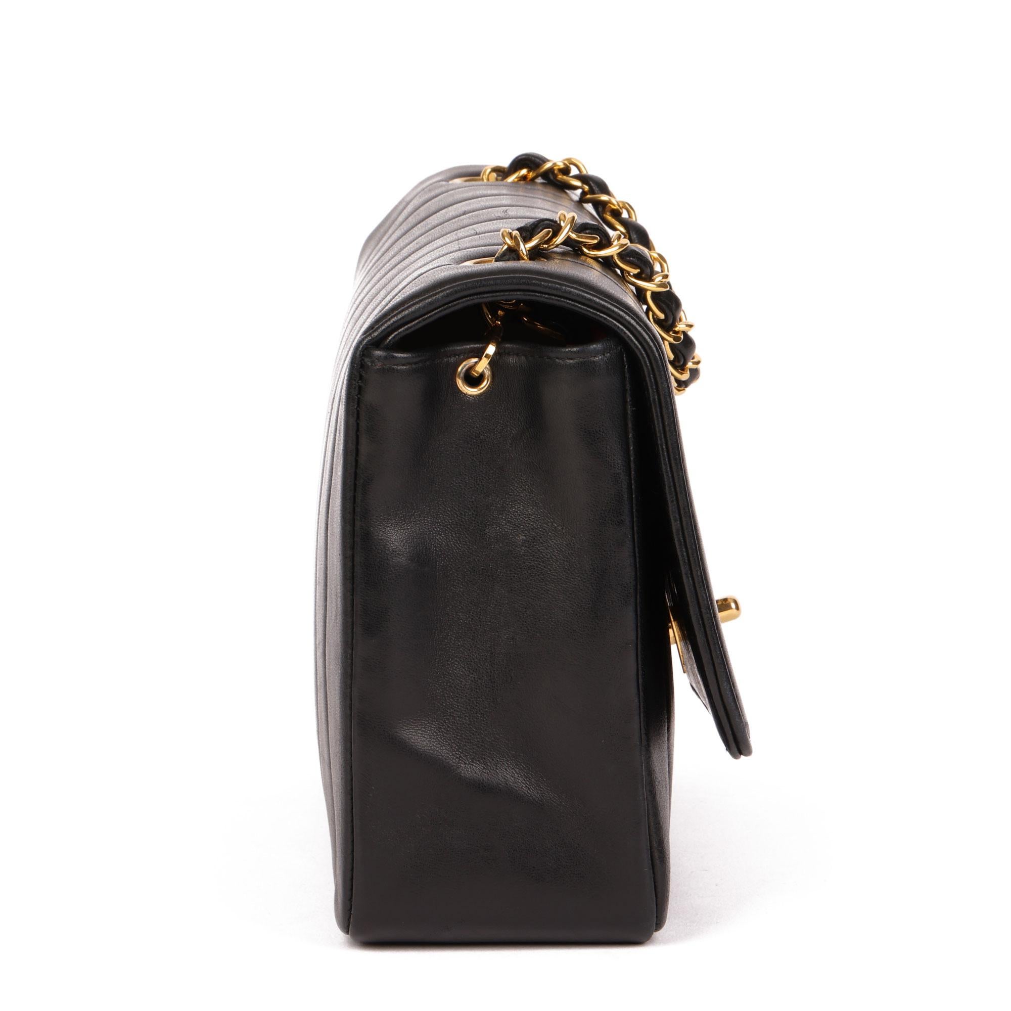 Chanel Black Vertical Quilted Lambskin Vintage Small Classic Single Flap Bag 4