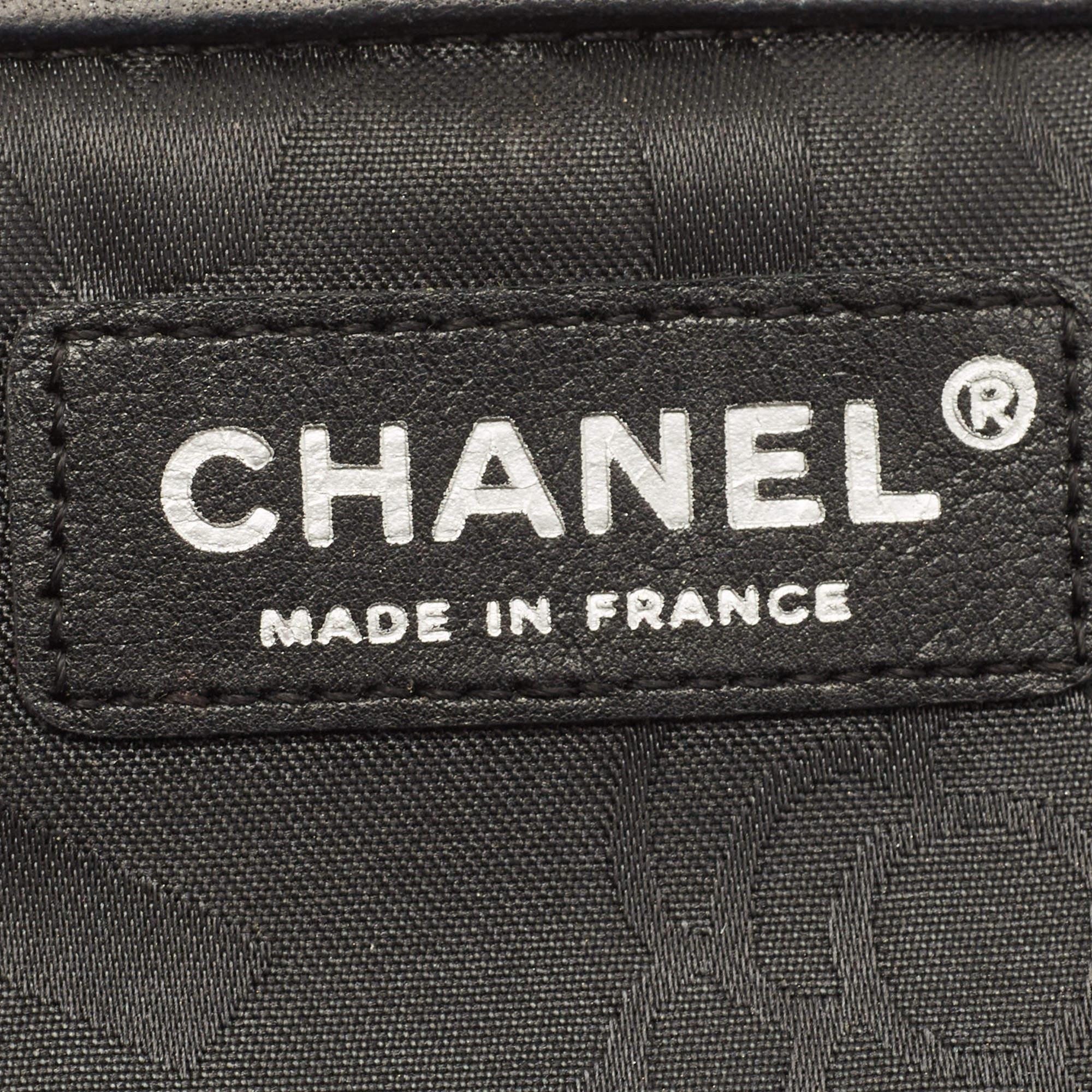 Chanel Black Vertical Stitch Leather Vintage Clutch For Sale 7