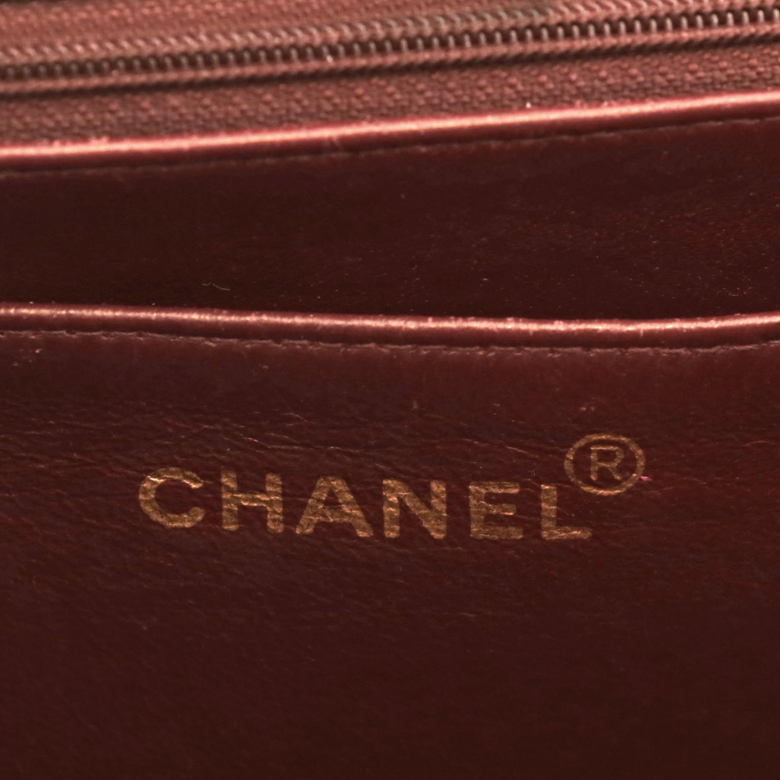 Chanel Black Vintage Medium Classic Flap Bag 4