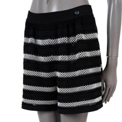CHANEL black viscose 2020 20A 31 RUE CAMBON STRIPED KNIT Shorts Pants 40 M