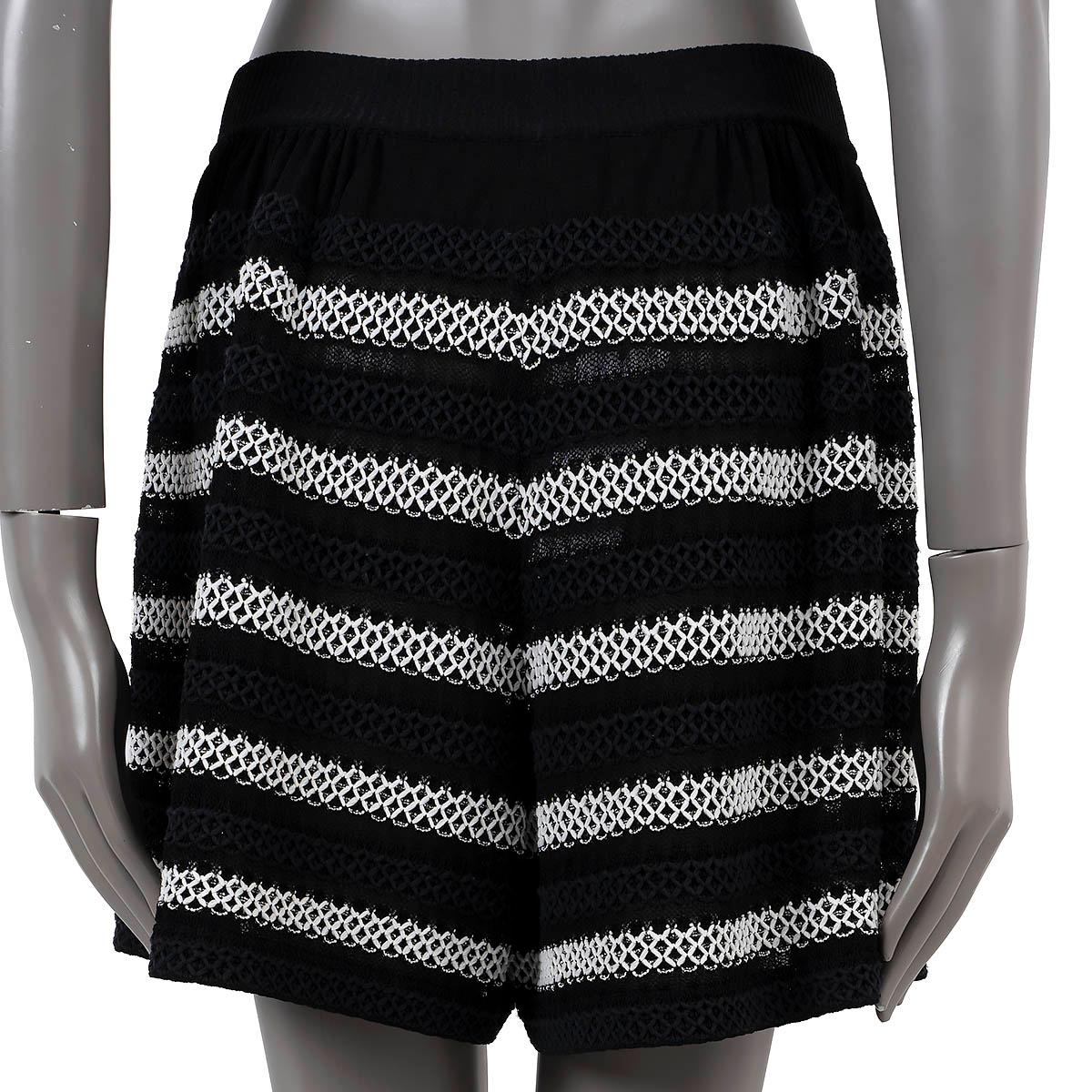 Black CHANEL black viscose 2020 20A 31 RUE CAMBON STRIPED KNIT Shorts Pants 40 M For Sale