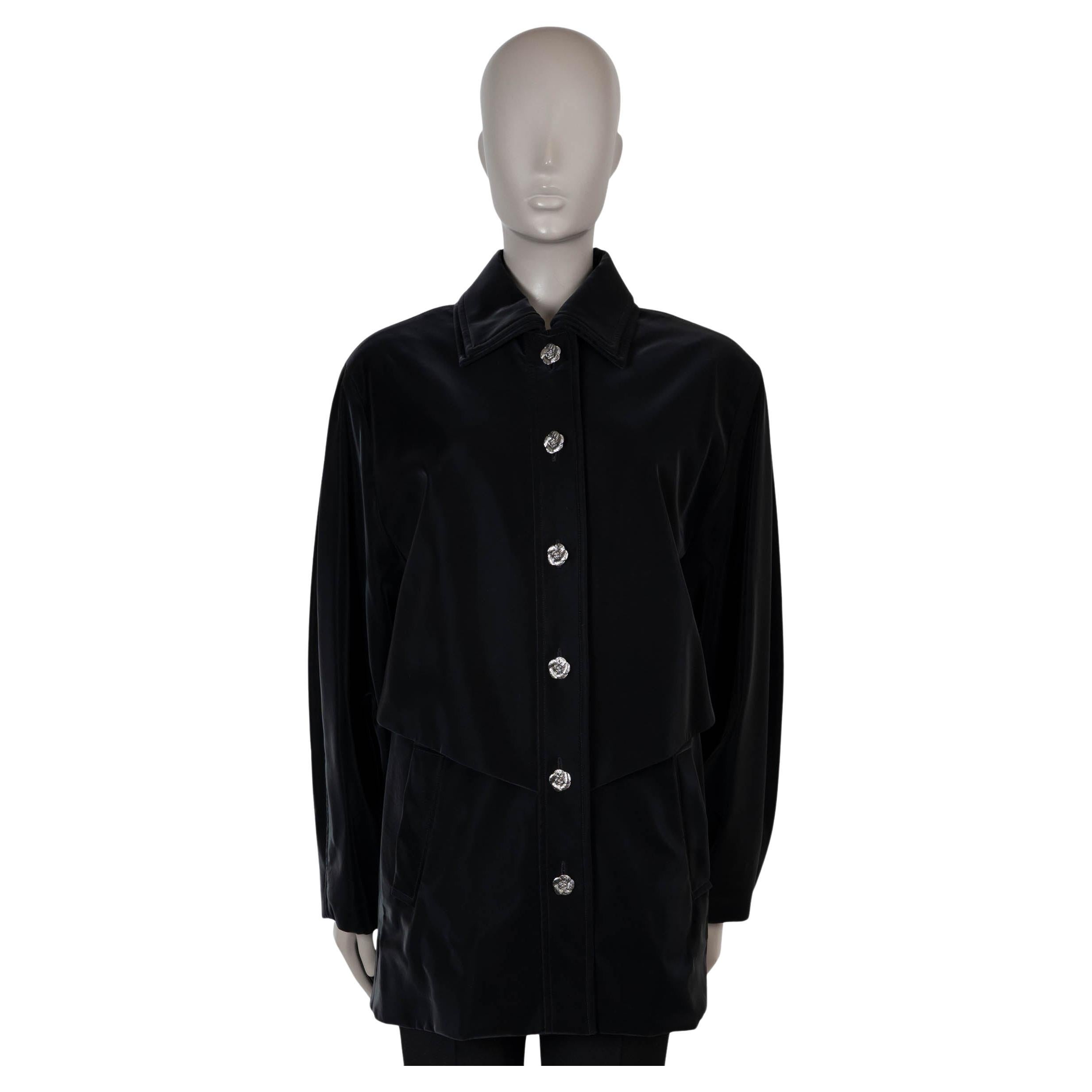 CHANEL schwarz Viskose 23K CAMELLIA BUTTON SHINY PARKA Jacke 42 L