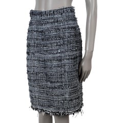 CHANEL black & white 11S FRINGE & FEATHER TWEED Skirt 40 M