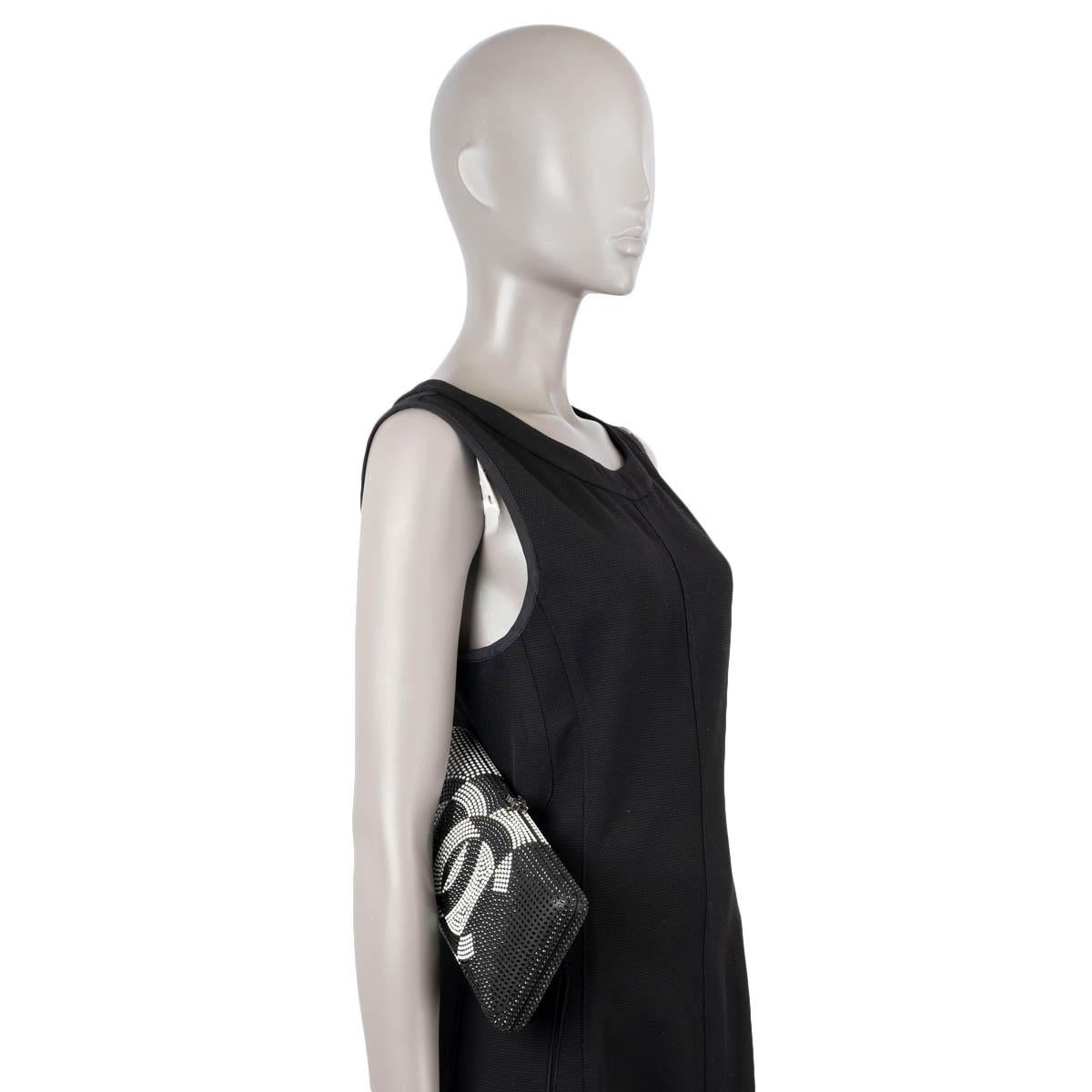 CHANEL black & white 2015 15C DUBAI STRASS CC MINAUDIERE Clutch Bag w Chain For Sale 8