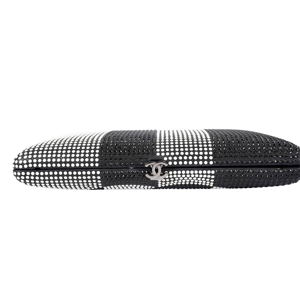 CHANEL black & white 2015 15C DUBAI STRASS CC MINAUDIERE Clutch Bag w Chain For Sale 2