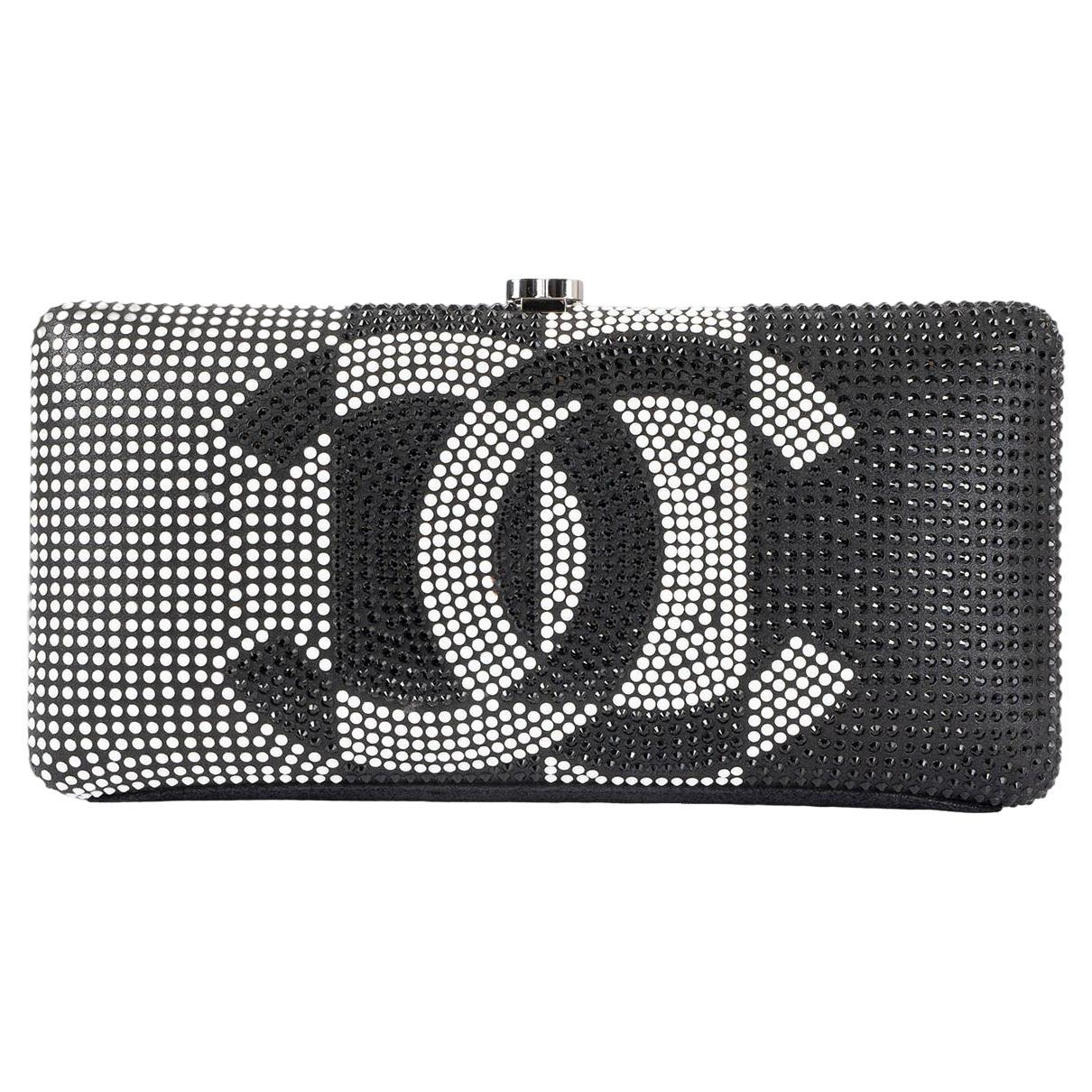 CHANEL black & white 2015 15C DUBAI STRASS CC MINAUDIERE Clutch Bag w Chain For Sale