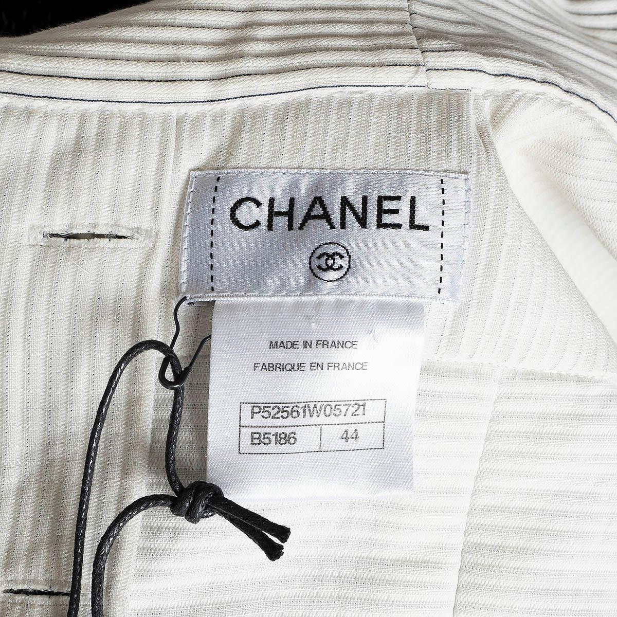CHANEL black & white 2015 15K SLEEVELESS PLEATED TWEED & COTTON Dress 44 XL For Sale 6