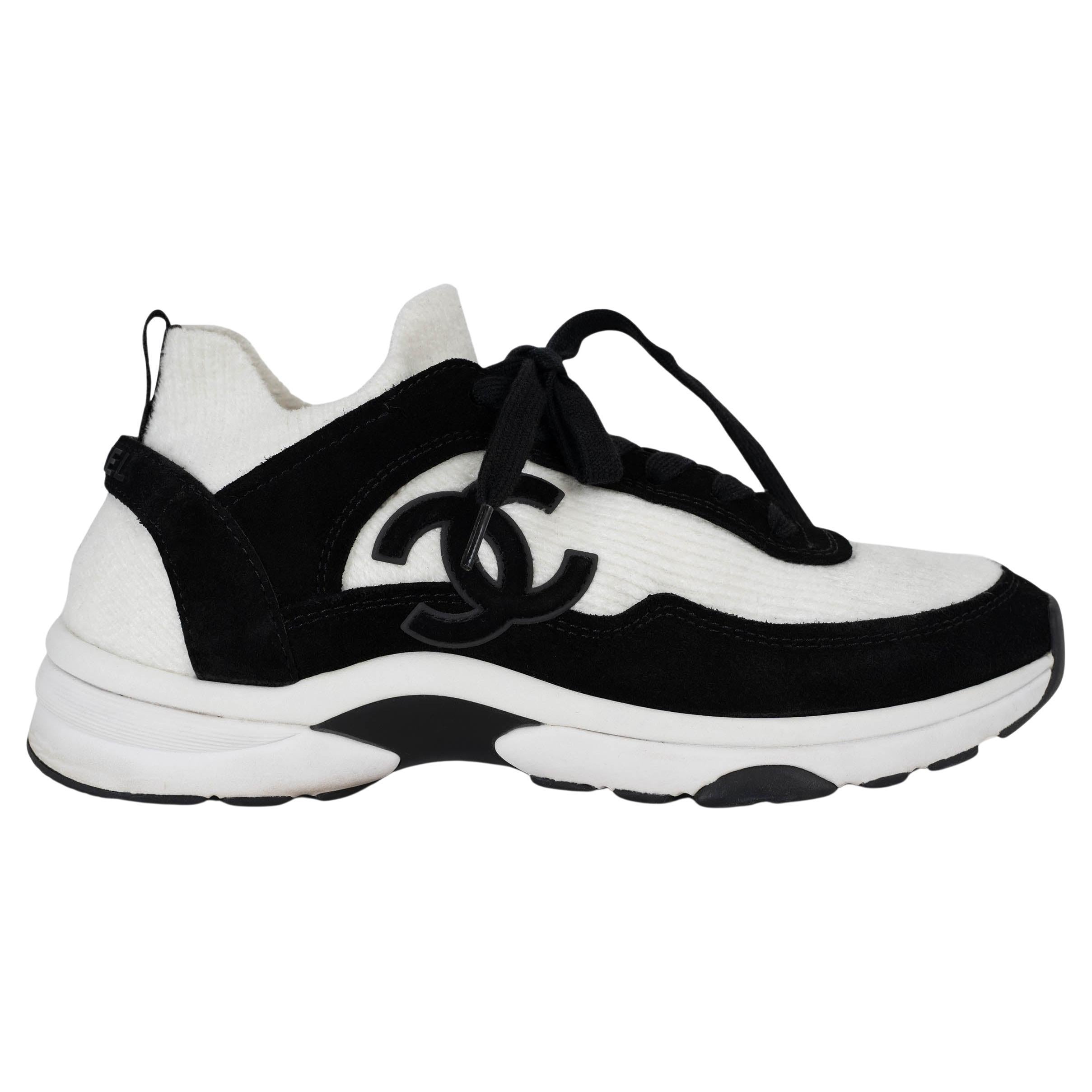Chanel nero e bianco 21A KNIT & SUEDE Scarpe da ginnastica LOW TOP 38.5