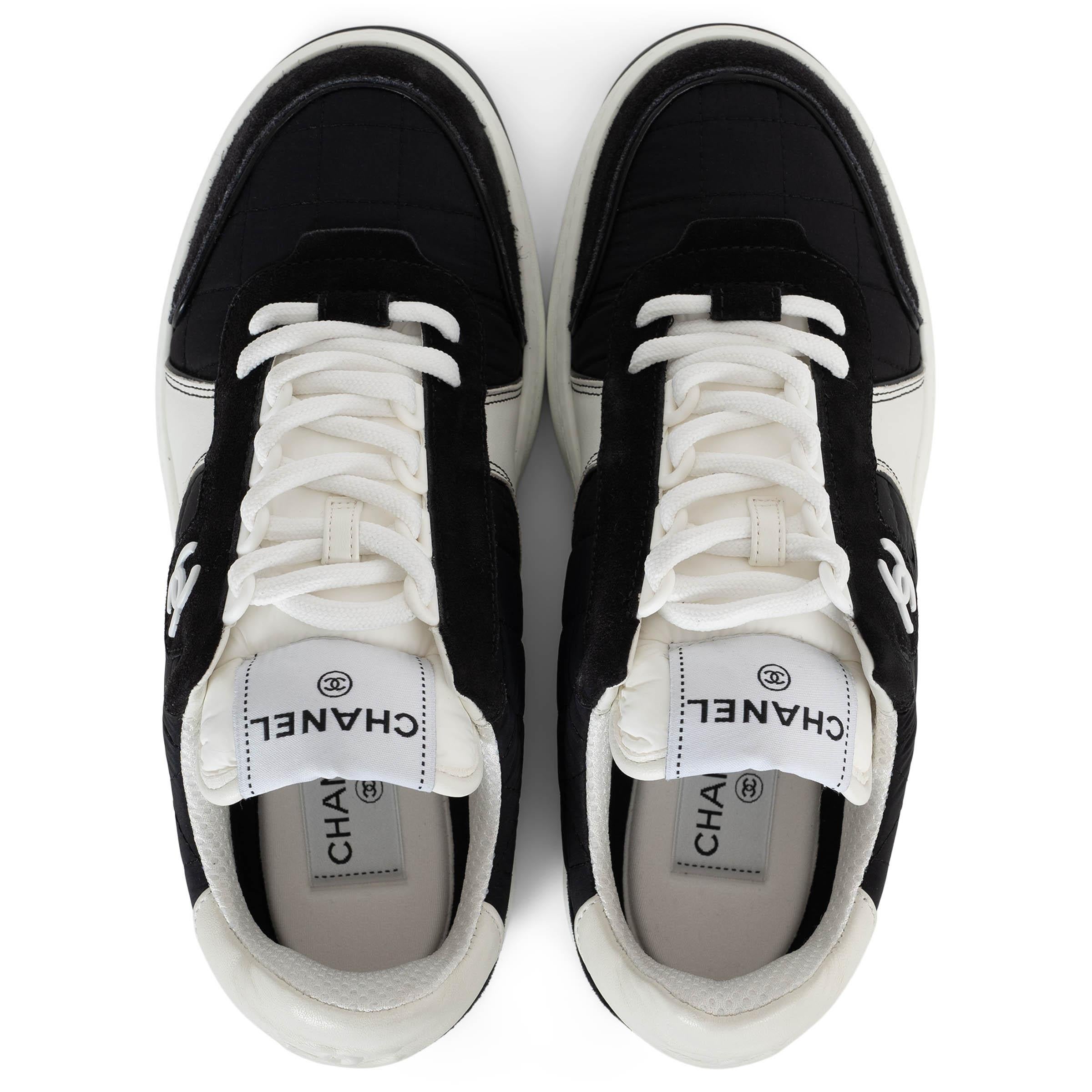 CHANEL black & white 23C MONTE CARLO NYLON & SUEDE LOW TOP Sneakers Shoes 38 For Sale 1