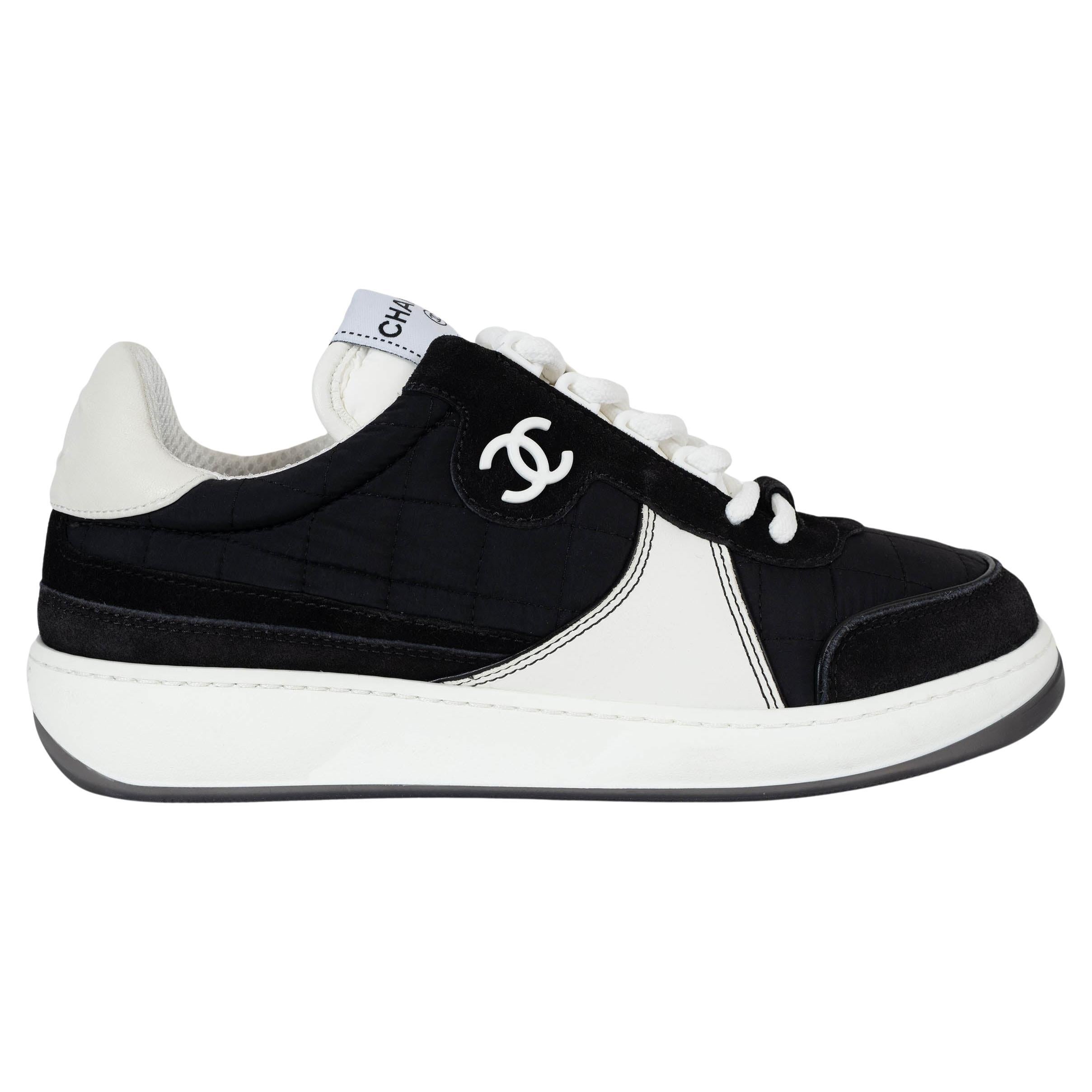 CHANEL black & white 23C MONTE CARLO NYLON & SUEDE LOW TOP Sneakers Shoes 38 For Sale
