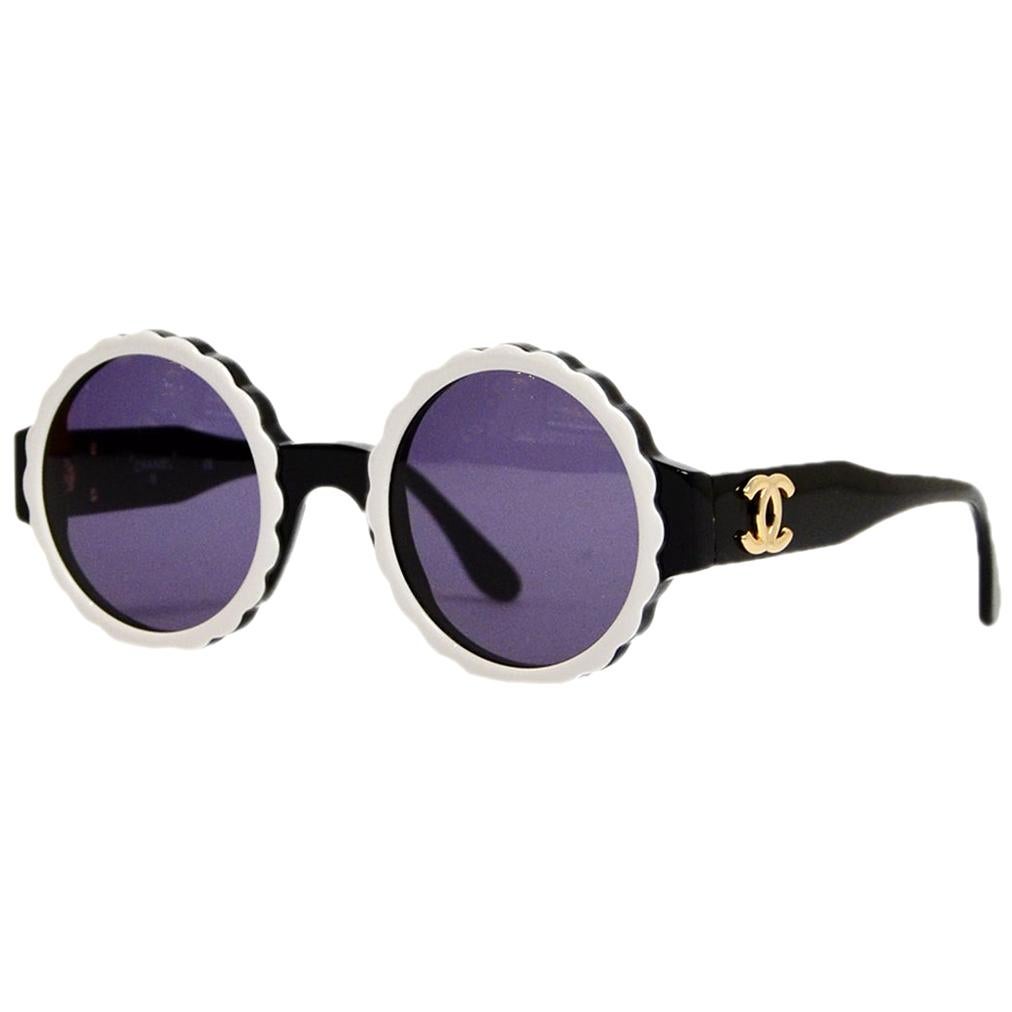 Chanel Black/White Acetate Scalloped Round Sunglasses